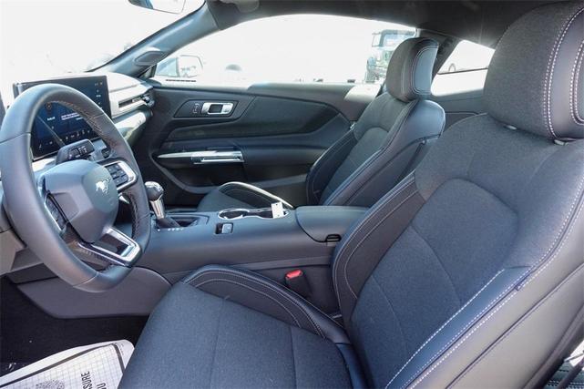 Photo of 2025 Vapor Blue Ford Mustang