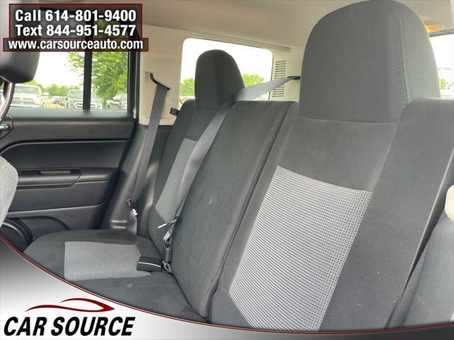 Photo of 2015 Billet Silver Metallic Clearcoat Jeep Patriot