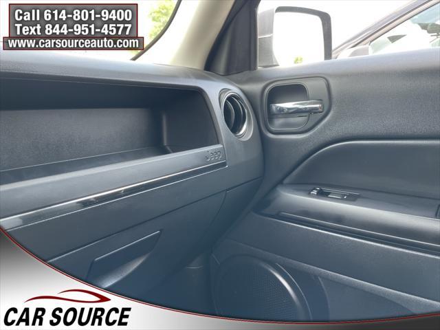 Photo of 2015 Billet Silver Metallic Clearcoat Jeep Patriot