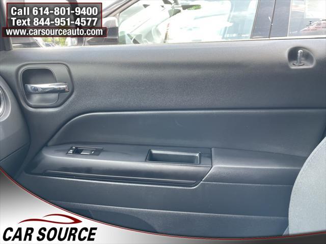 Photo of 2015 Billet Silver Metallic Clearcoat Jeep Patriot