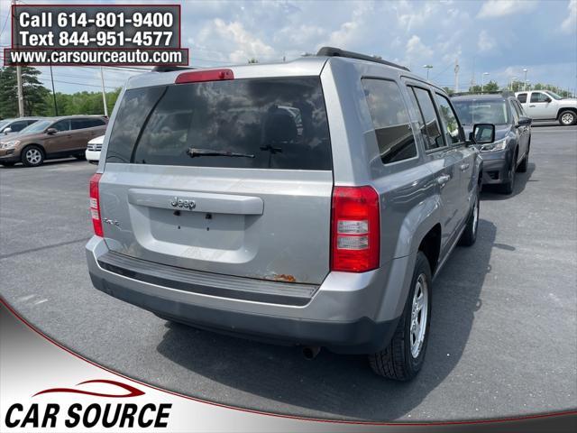 Photo of 2015 Billet Silver Metallic Clearcoat Jeep Patriot