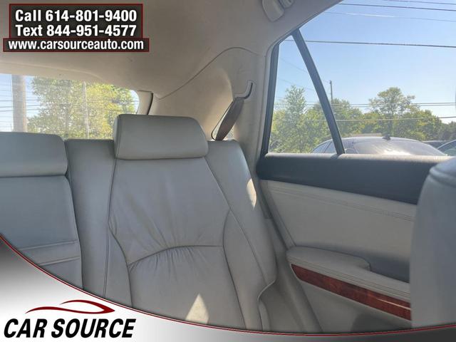Photo of 2004 White Pearl Crystal Lexus RX 330