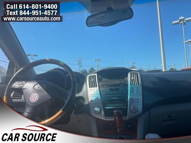 Photo of 2004 White Pearl Crystal Lexus RX 330