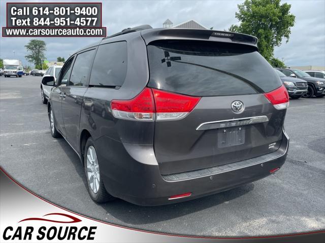 Photo of 2012  Toyota Sienna
