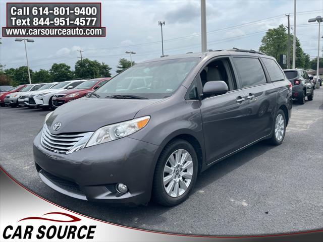 Photo of 2012  Toyota Sienna