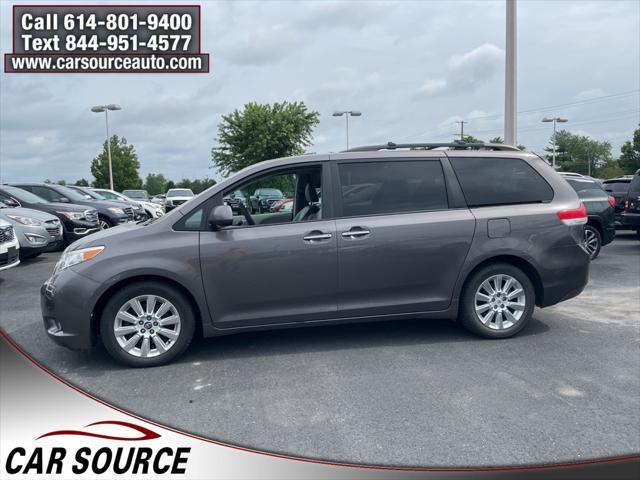 Photo of 2012  Toyota Sienna