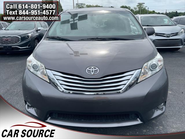 Photo of 2012  Toyota Sienna