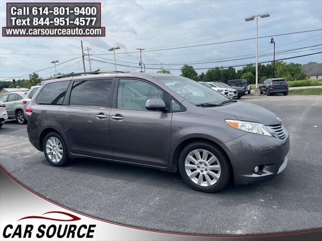 Photo of 2012  Toyota Sienna
