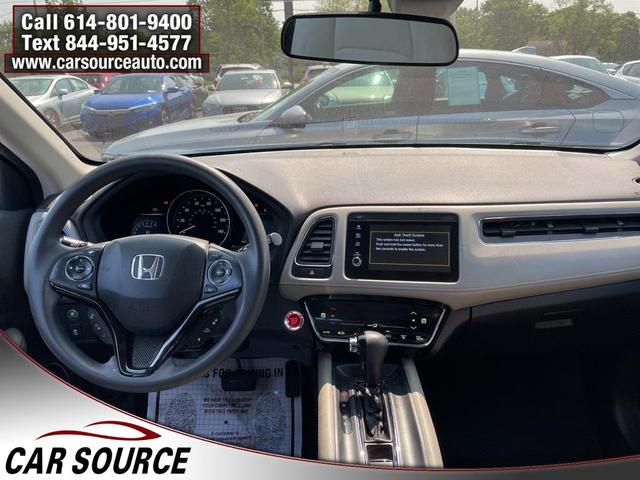 Photo of 2022 Platinum White Pearl Honda HR-V