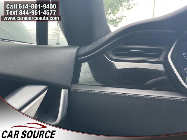 Photo of 2018 Pearl White Multi-Coat Tesla Model S