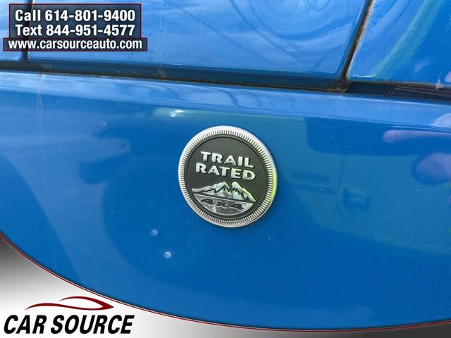Photo of 2011 Cosmos Blue Jeep Wrangler