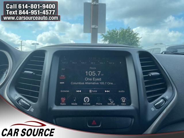 Photo of 2014 Brilliant Black Crystal Pearlcoat Jeep Cherokee