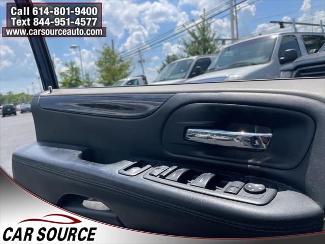 Photo of 2015 True Blue Pearlcoat Dodge Grand Caravan