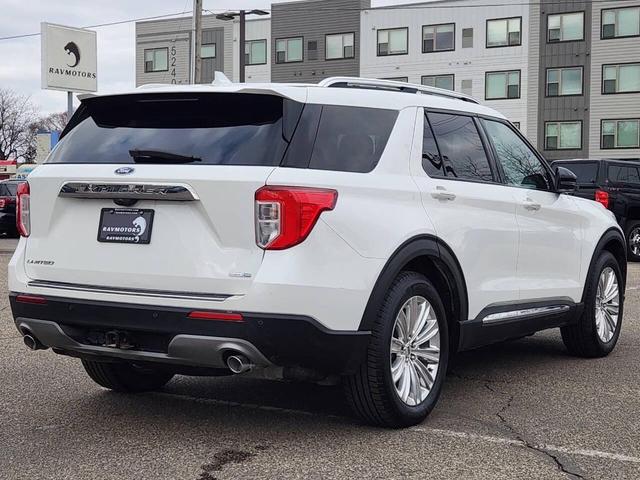 Photo of 2020 White Ford Explorer