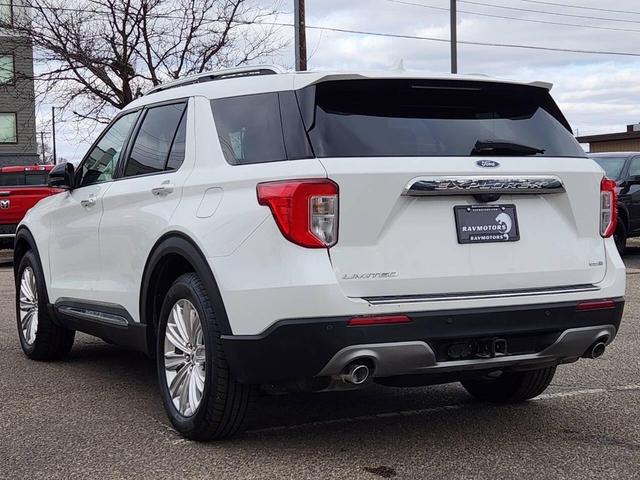 Photo of 2020 White Ford Explorer