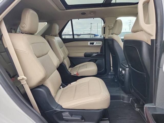 Photo of 2020 White Ford Explorer