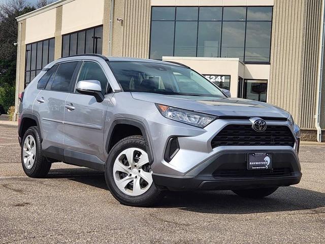 Photo of 2021 Silver Sky Metallic Toyota RAV4