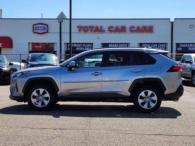 Photo of 2021 Silver Sky Metallic Toyota RAV4