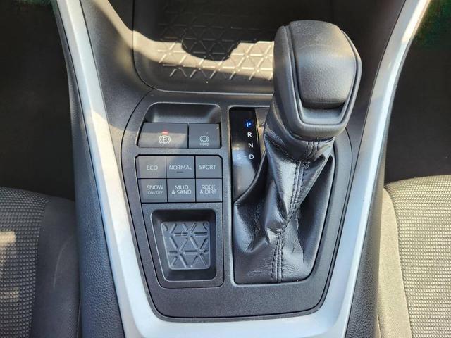 Photo of 2021 Silver Sky Metallic Toyota RAV4
