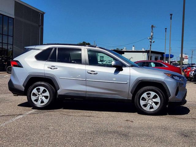 Photo of 2021 Silver Sky Metallic Toyota RAV4