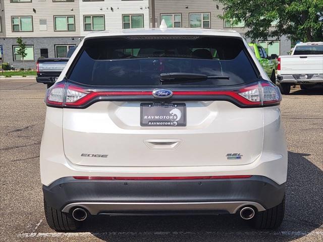 Photo of 2018 White Ford Edge