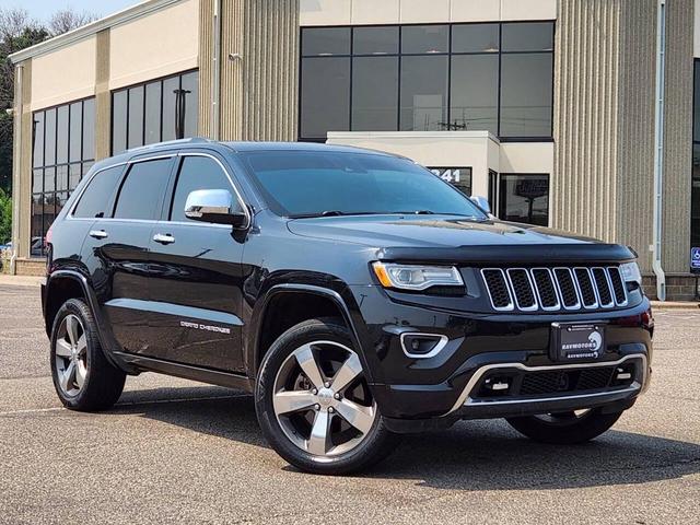 Photo of 2015 Brilliant Black Crystal Pearl Jeep Grand Cherokee