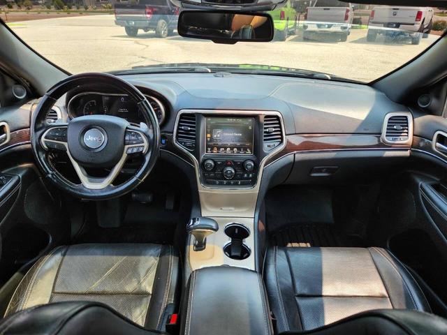 Photo of 2015 Brilliant Black Crystal Pearl Jeep Grand Cherokee