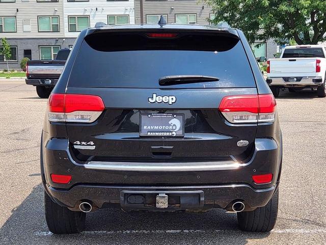 Photo of 2015 Brilliant Black Crystal Pearl Jeep Grand Cherokee