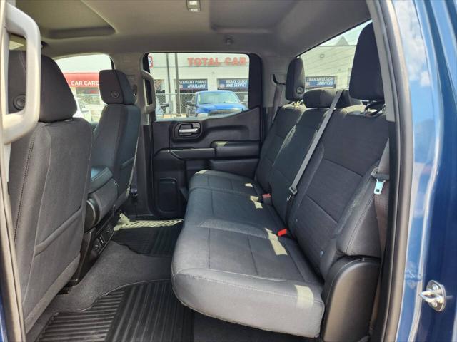 Photo of 2024 Blue Chevrolet Silverado 1500
