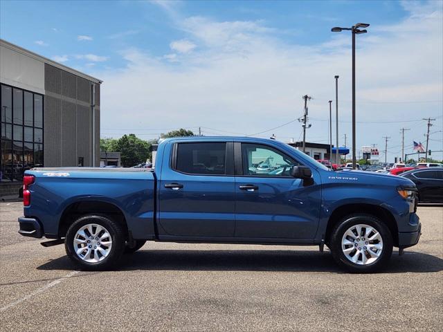 Photo of 2024 Blue Chevrolet Silverado 1500