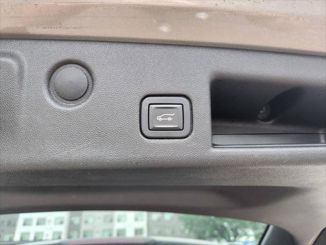 Photo of 2019 Gray Chevrolet Equinox
