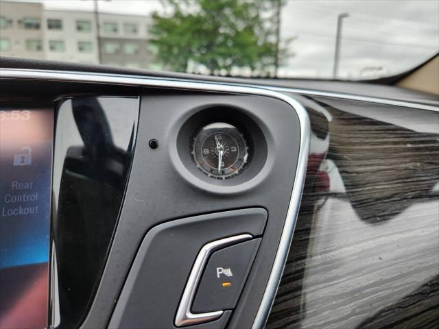 Photo of 2017 Chili Red Metallic Buick Envision
