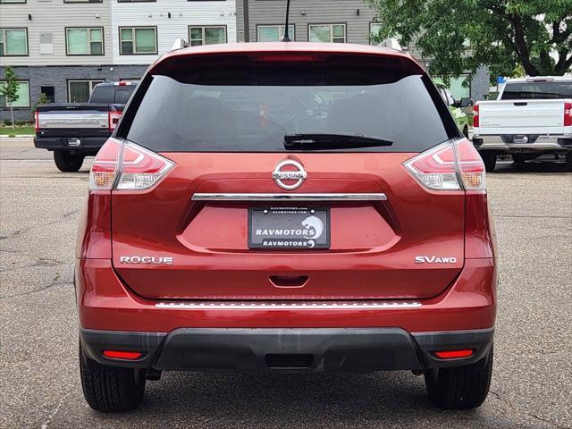 Photo of 2016 Cayenne Red Nissan Rogue