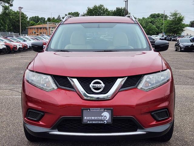 Photo of 2016 Cayenne Red Nissan Rogue