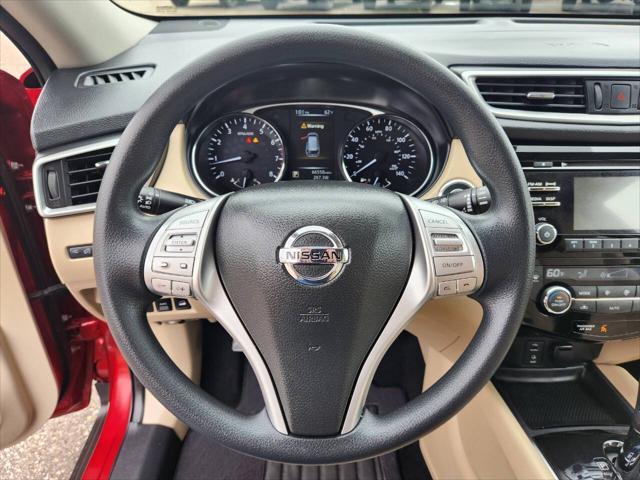 Photo of 2016 Cayenne Red Nissan Rogue