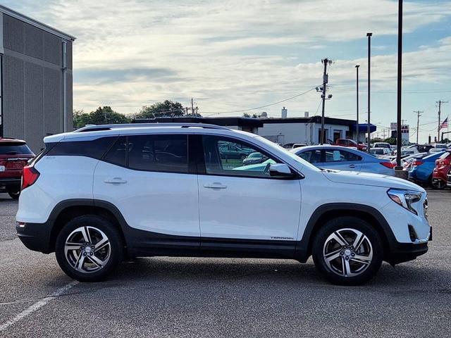 Photo of 2021 White GMC Terrain
