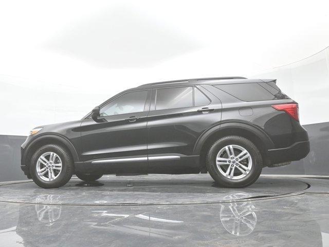 Photo of 2020 Black Ford Explorer