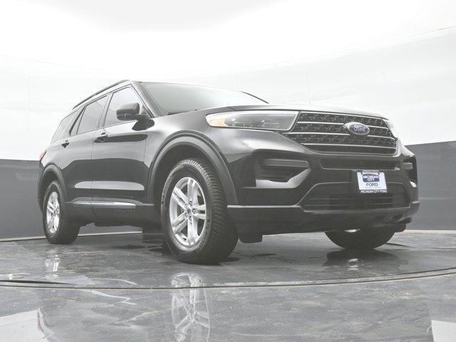 Photo of 2020 Black Ford Explorer