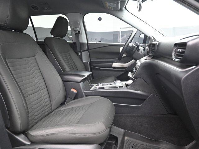 Photo of 2020 Black Ford Explorer