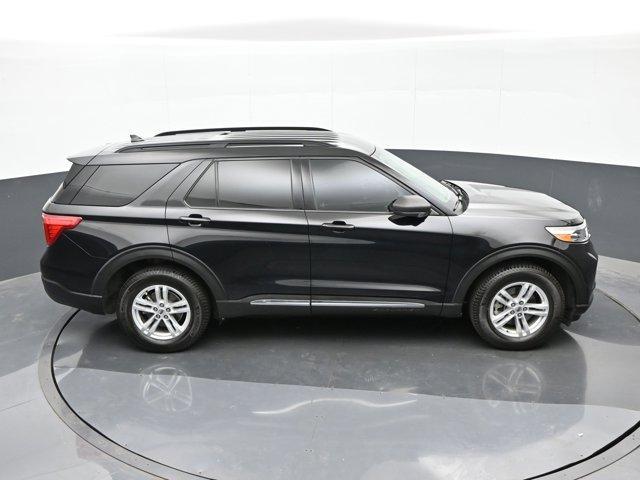 Photo of 2020 Black Ford Explorer