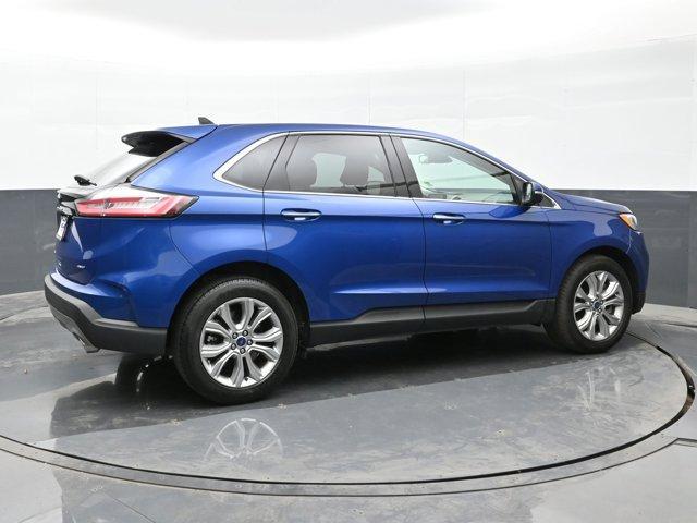 Photo of 2022 Blue Ford Edge