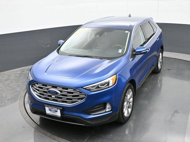 Photo of 2022 Blue Ford Edge