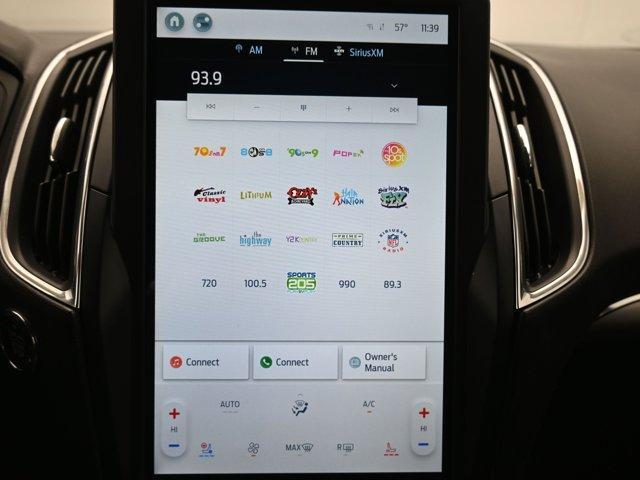 Photo of 2022 Blue Ford Edge