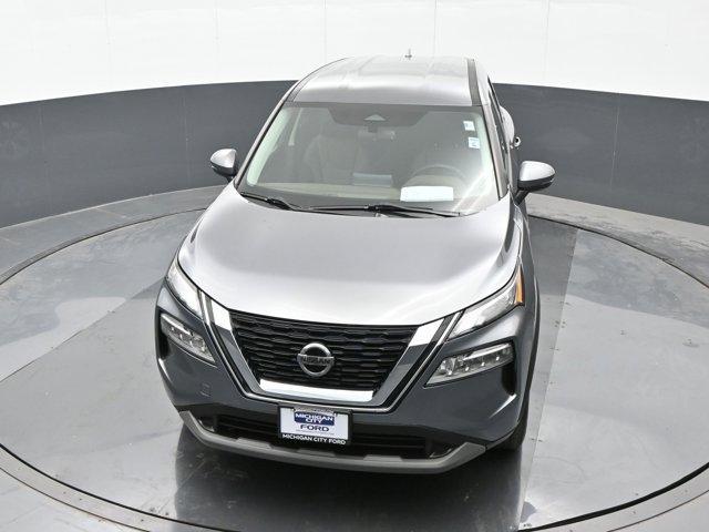 Photo of 2022 Gun Metallic Nissan Rogue