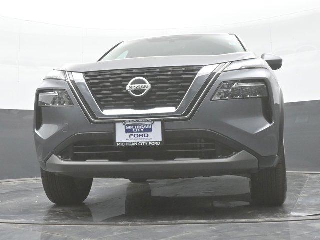 Photo of 2022 Gun Metallic Nissan Rogue