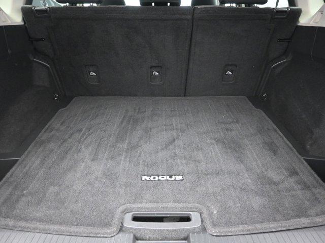 Photo of 2022 Gun Metallic Nissan Rogue
