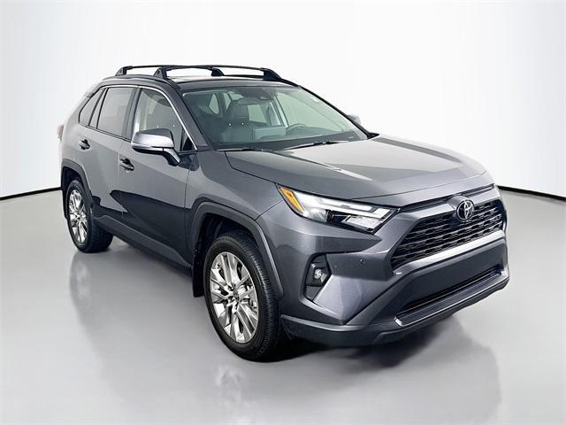 Photo of 2025 Magnetic Gray Metallic Toyota RAV4