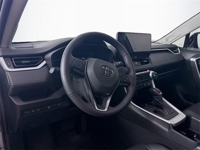 Photo of 2025 Magnetic Gray Metallic Toyota RAV4