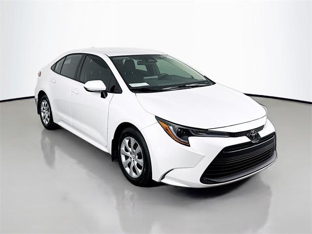 Photo of 2025 Wind Chill Pearl Toyota Corolla