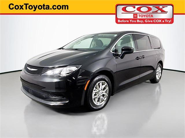 2022 Chrysler Voyager